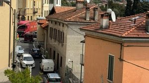 Un altro lunedì di code sulla Regina e l’ambulanza fatica a farsi strada