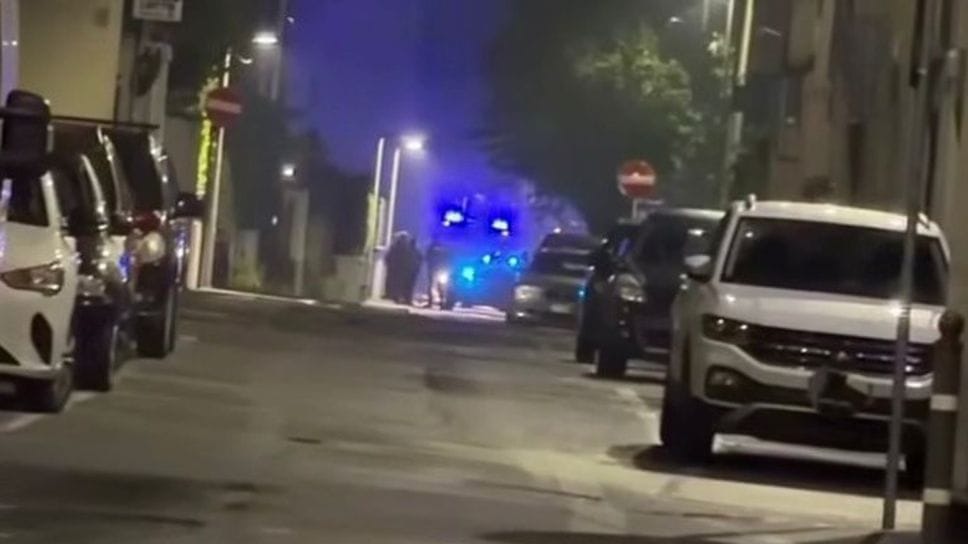 Cermenate, bomba in un bancomat. E scompare il denaro