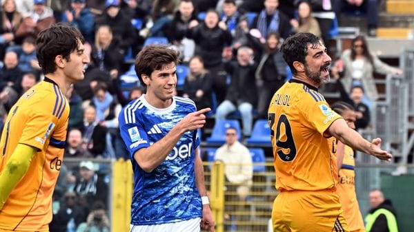Perrone ai microfoni di TMW: «Fabregas? Mi ha fatto crescere, è tanto importante per me»