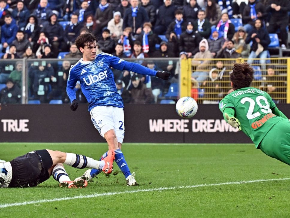 Perrone ai microfoni di TMW: «Fabregas? Mi ha fatto crescere, è tanto importante per me»