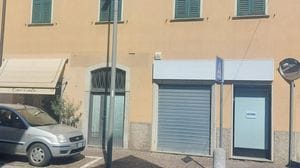 Torna all’asta Casa della Nena. In vendita c’è anche una tomba