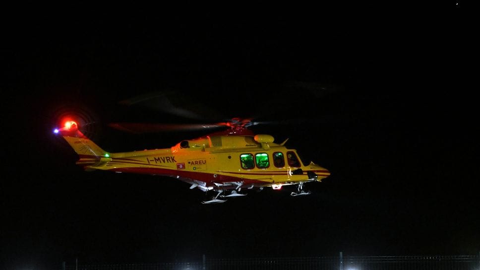 Schianto nella notte a Gera Lario, nove persone coinvolte: due sono gravi