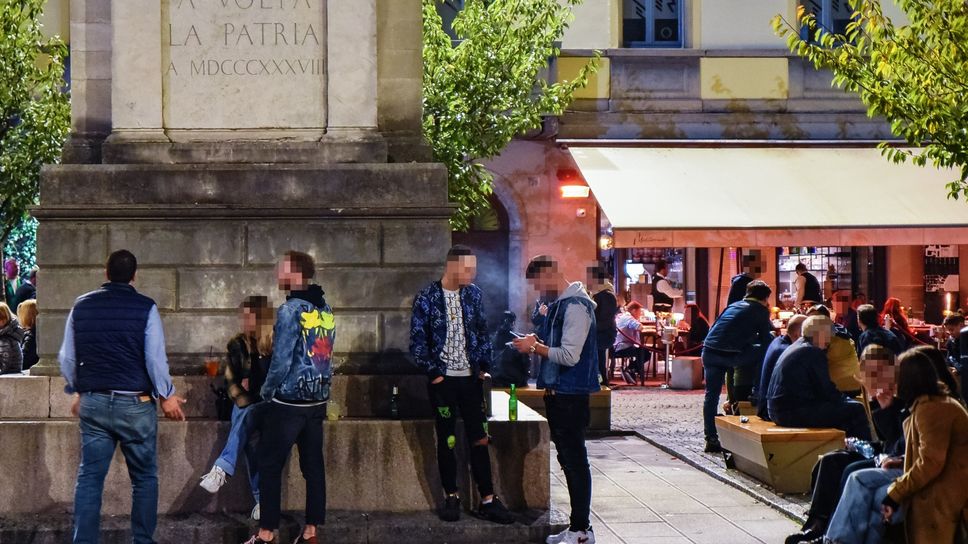Accoltellamento in piazza Volta, «meno vigili a caccia di auto in divieto di sosta e più Polizia Locale per le strade»