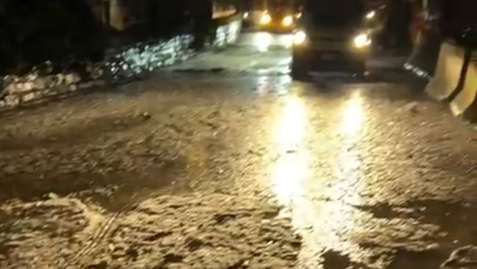 Pioggia e grandine, paura a Blevio. A Como lungolago di nuovo allagato