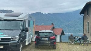 Allarme overtourism in Tremezzina: «Invasione di camper e nessun parcheggio»