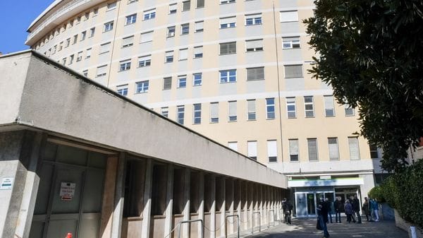 I sindaci replicano a Bertolaso sull’ampliamento del Sant’Anna: «Pronti al confronto»