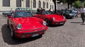 Viale Spallino si accende con le auto d’epoca: buona la prima per “Aroma Classico”