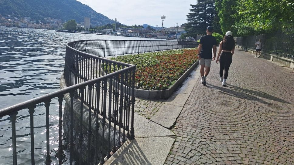 I nuovi parapetti del lungolago? Già visti sulla passeggiata Gelpi