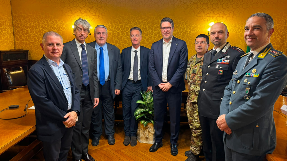 L’Esercito presidia la stazione di Mariano Comense per la sicurezza di pendolari e studenti
