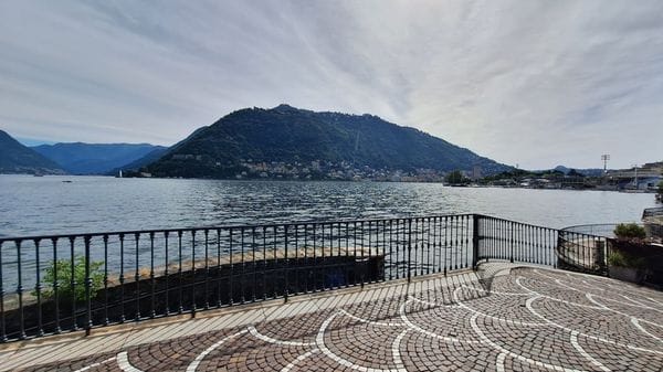Il nuovo lungolago? Secondo gli architetti «è meglio libero e senza ringhiere»