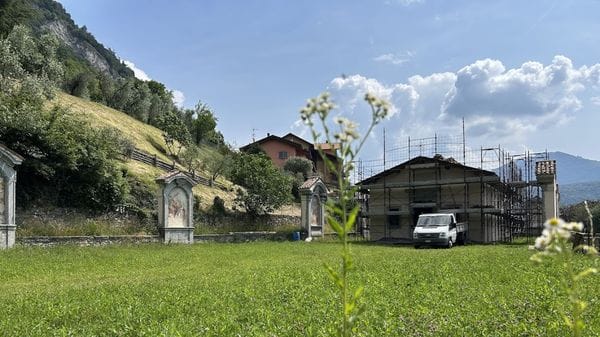 Caslino, via ai lavori di restauro per l’oratorio San Gregorio: costeranno circa 100mila euro
