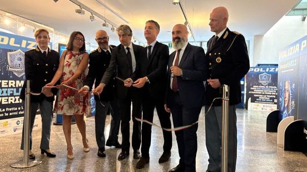 «Così rubano le nostre vite»: truffe on line e come evitarle