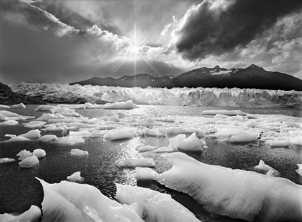 Omaggio a Salgado un anno dopo: “Ghiacciai” come poesie in bianco e nero