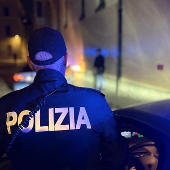 Baby gang segue e rapina un uomo nel “salotto buono” di Como