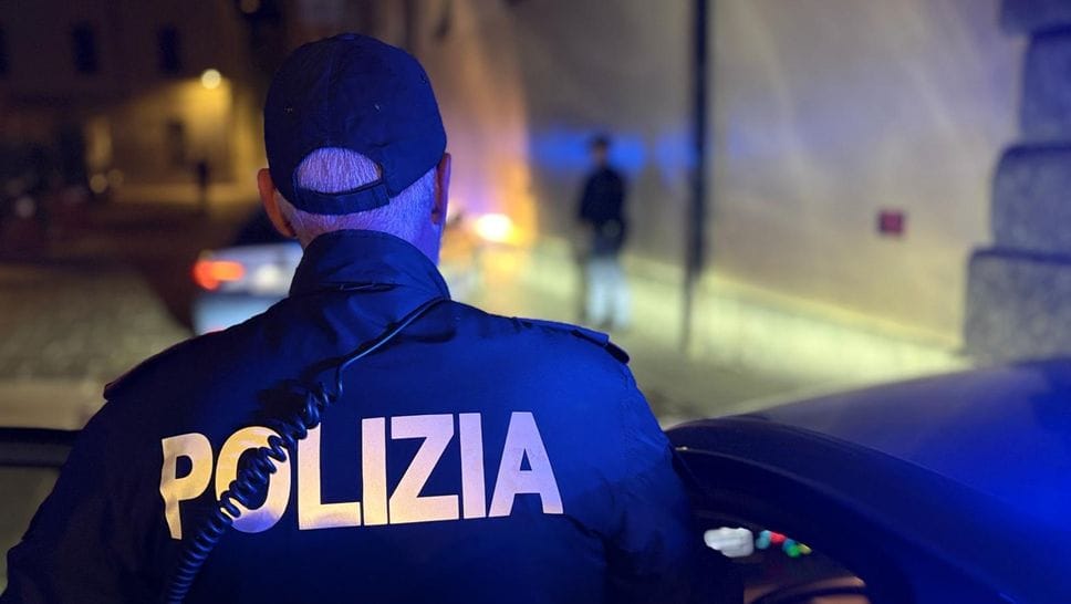 Baby gang segue e rapina un uomo nel “salotto buono” di Como