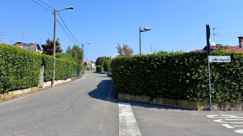 «Io faccia a faccia con i ladri». Blitz in una villa di via Cavour