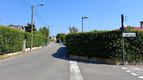 «Io faccia a faccia con i ladri». Blitz in una villa di via Cavour