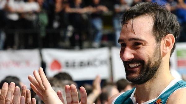 Riccardo cuor di capitano: ha firmato