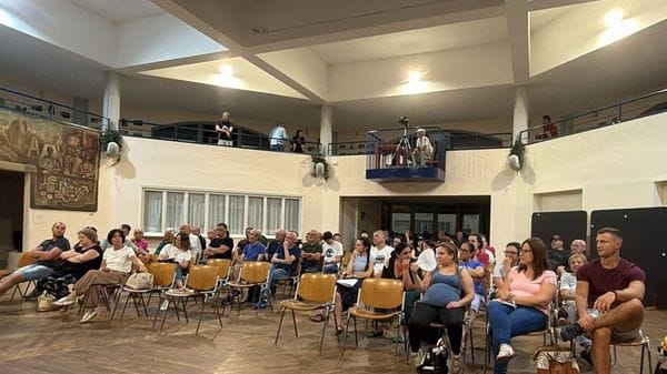 Un altro “no” alla scuola di Socco: il consiglio comunale conferma la chiusura