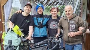 Una bici da 60 chili per il giro del mondo: l’impresa di Ludovico Muretti