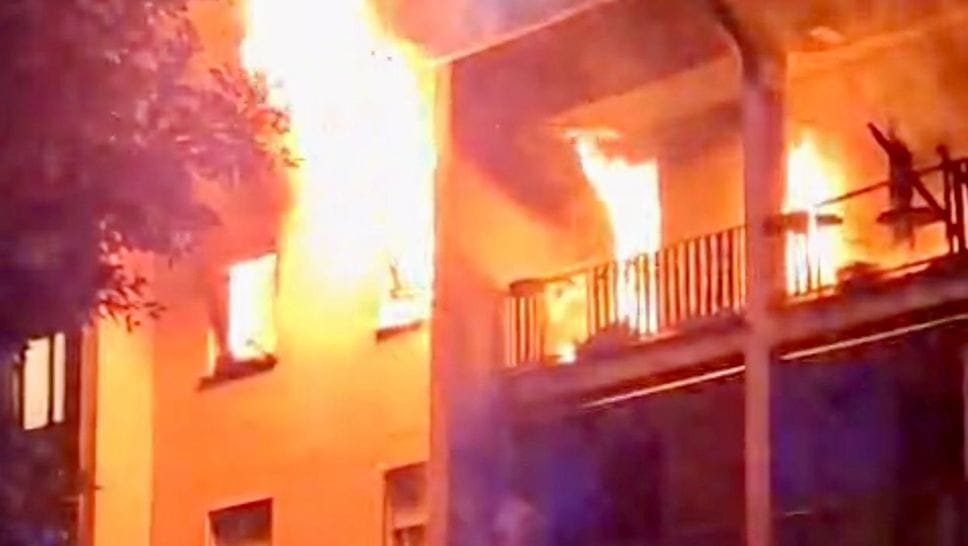Montorfano, brucia un’abitazione