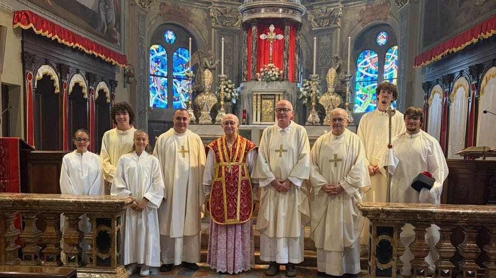 A Binago la cittadinanza onoraria a monsignor Mistò, collaboratore dei Papi