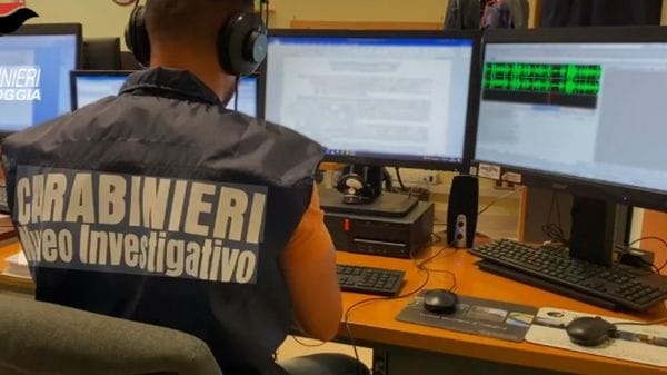 Raggirato sui social, perde 40mila euro: le “crypto” erano finte