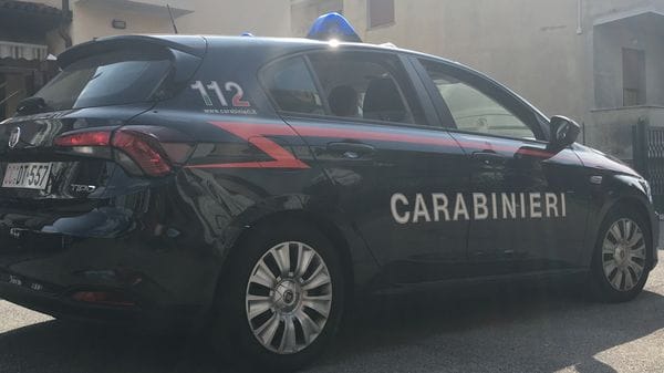 Tenta di rubare 3.400 euro alla Coin di Como, fermato uomo di 41 anni
