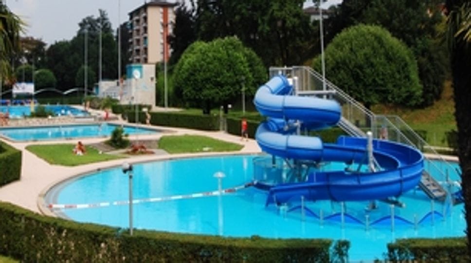 A Chiasso le piscine comunali sorvegliate dalla polizia