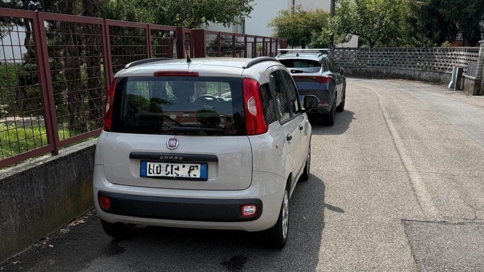 Finti i tecnici, falso pure il vigile. Però la truffa non va a segno