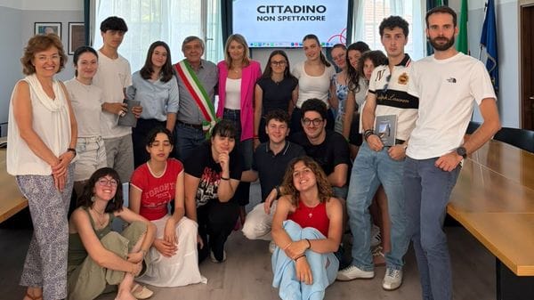 Ad Alzate i neo maggiorenni sono “cittadini, non spettatori”