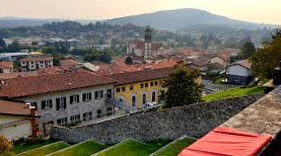 Albese con Cassano, l’estate entra nel vivo con #CiMancaUnVenerdì