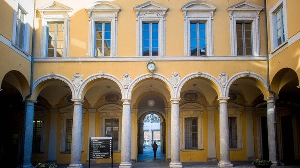 Assenteismo al Comune di Como: denunciati due dipendenti 