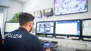 Como, inseguito dopo il furto di un portafoglio: 22enne marocchino denunciato