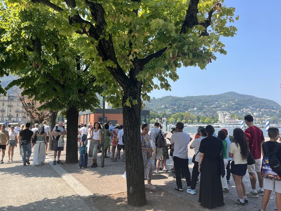 Dai ventilatori portatili ai tuffi proibiti: quali soluzioni anti-caldo vedete intorno a voi?