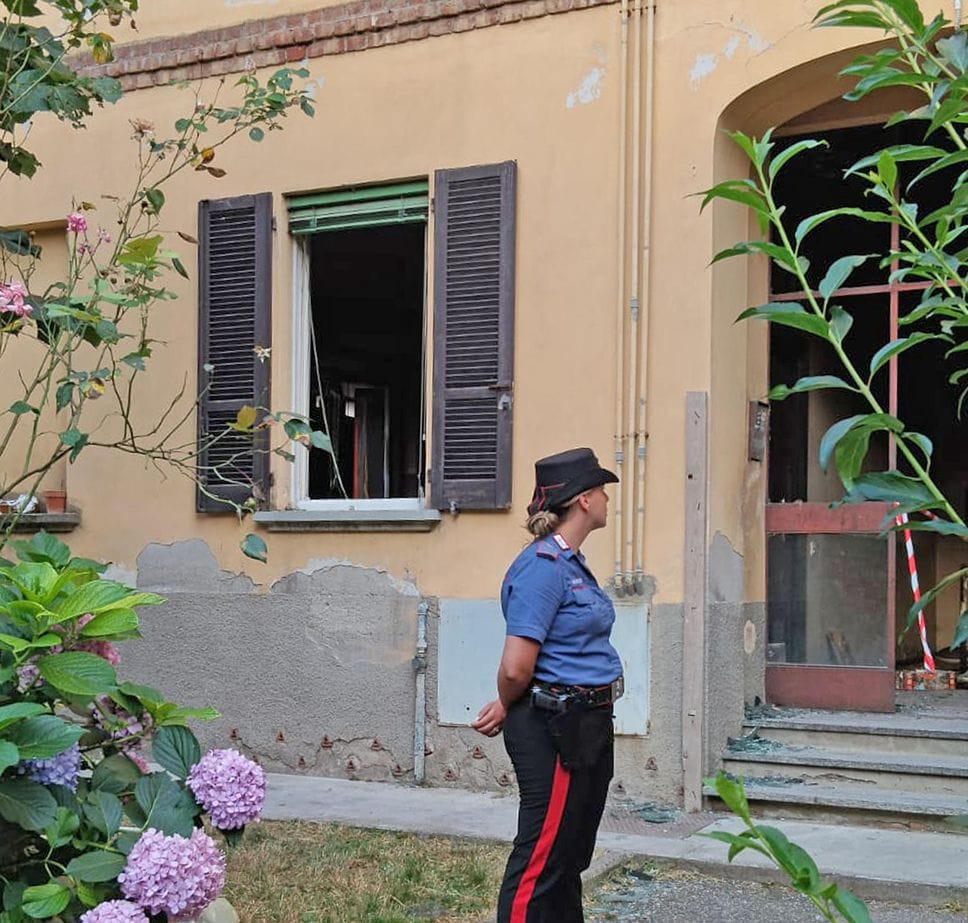 Omicidio di Lomazzo, l’uomo indagato per l’incendio nega di averlo appiccato