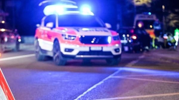 Como, scoppia un estintore. Paura per un 19enne