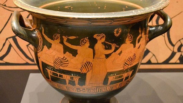 Focacce, erbe di Medea e ceci da passeggio: i pasti degli antichi somigliavano ai nostri