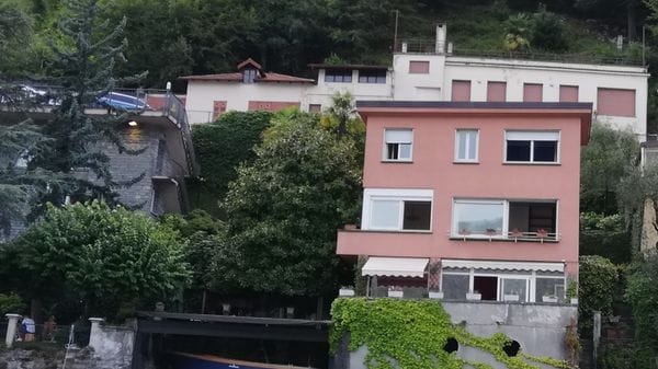 Il “nido” di Wanda e Icardi sul lago di Como: lei lo vende per 8 milioni