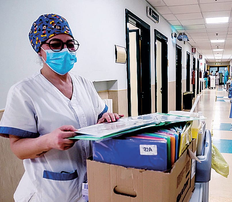 Pochissime iscrizioni ai bandi per infermieri: la sanità nel caos