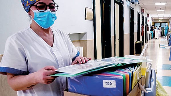 Pochissime iscrizioni ai bandi per infermieri: la sanità nel caos