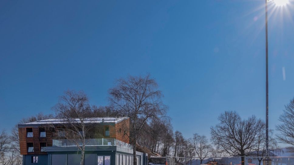 Sighignola, polemica sull’hotel. «Inadatto a quel posto unico»