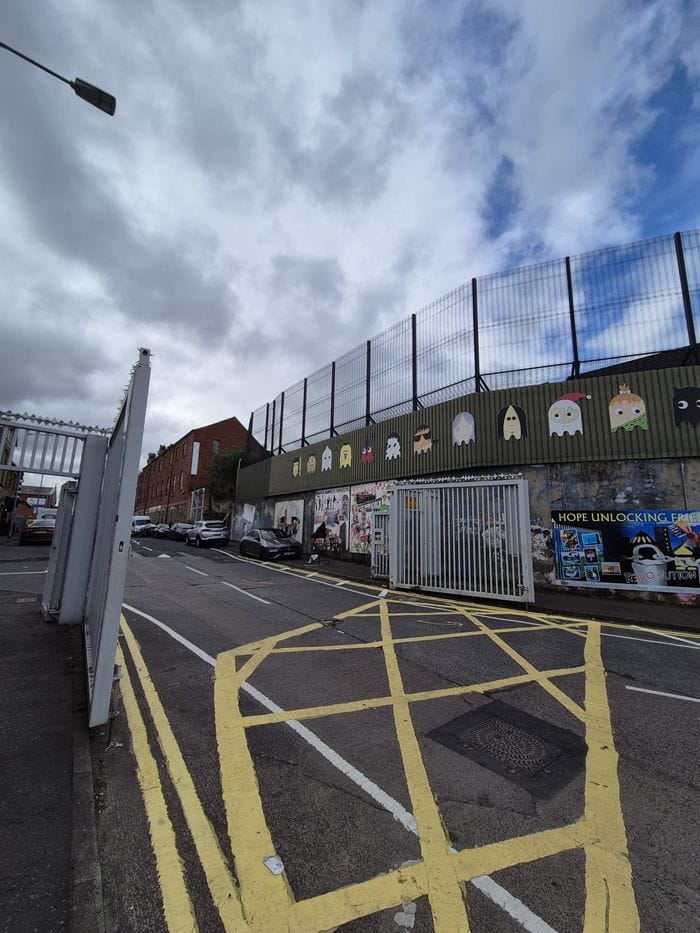 A Belfast anche i muri sanno dei Troubles