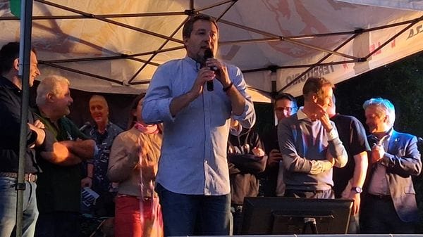Salvini a Cantù tra battaglia contro la moschea e futuro politico di Como e Lecco