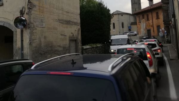 Così stanchi di credere alle solite promesse