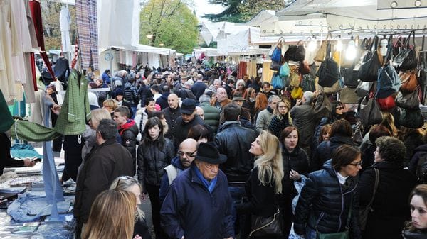 Rinnovo delle concessioni agli ambulanti, Confesercenti: «Sacrificati sull’altare della concorrenza dell’Europa»