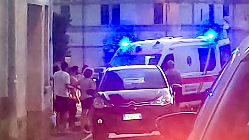 Pedone investito sulle strisce: grave un uomo di 40 anni