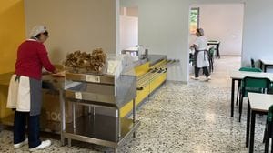 Scuole, stop alla “dieta per disgusto”: «Ma nessun bimbo resterà senza pasto»