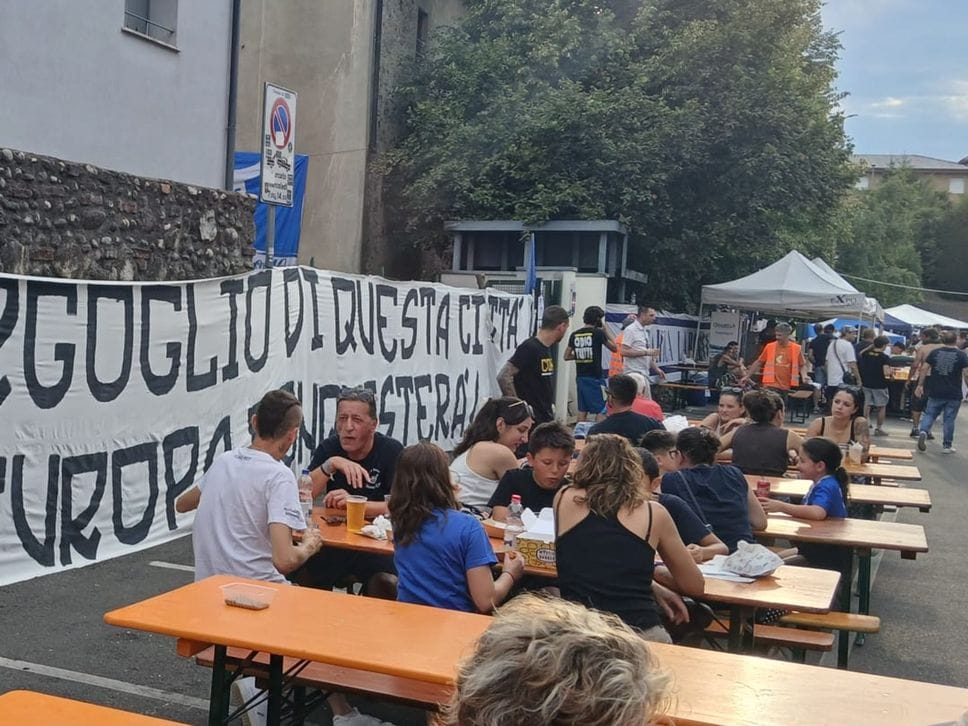 Tifo, sfida europea. Prima volta nella storia per i colori azzurri