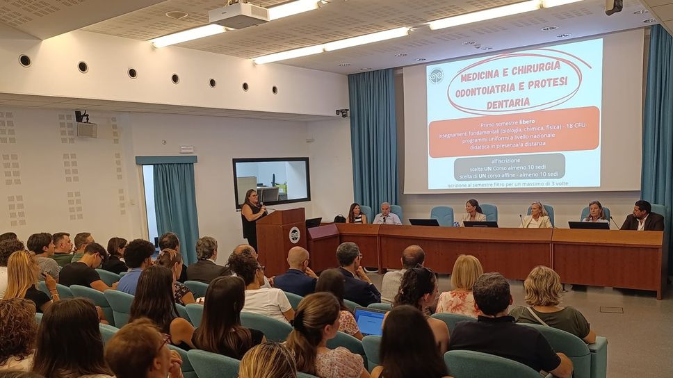 Medicina, numero aperto e semestre filtro: cos’è cambiato nelle spese delle famiglie?